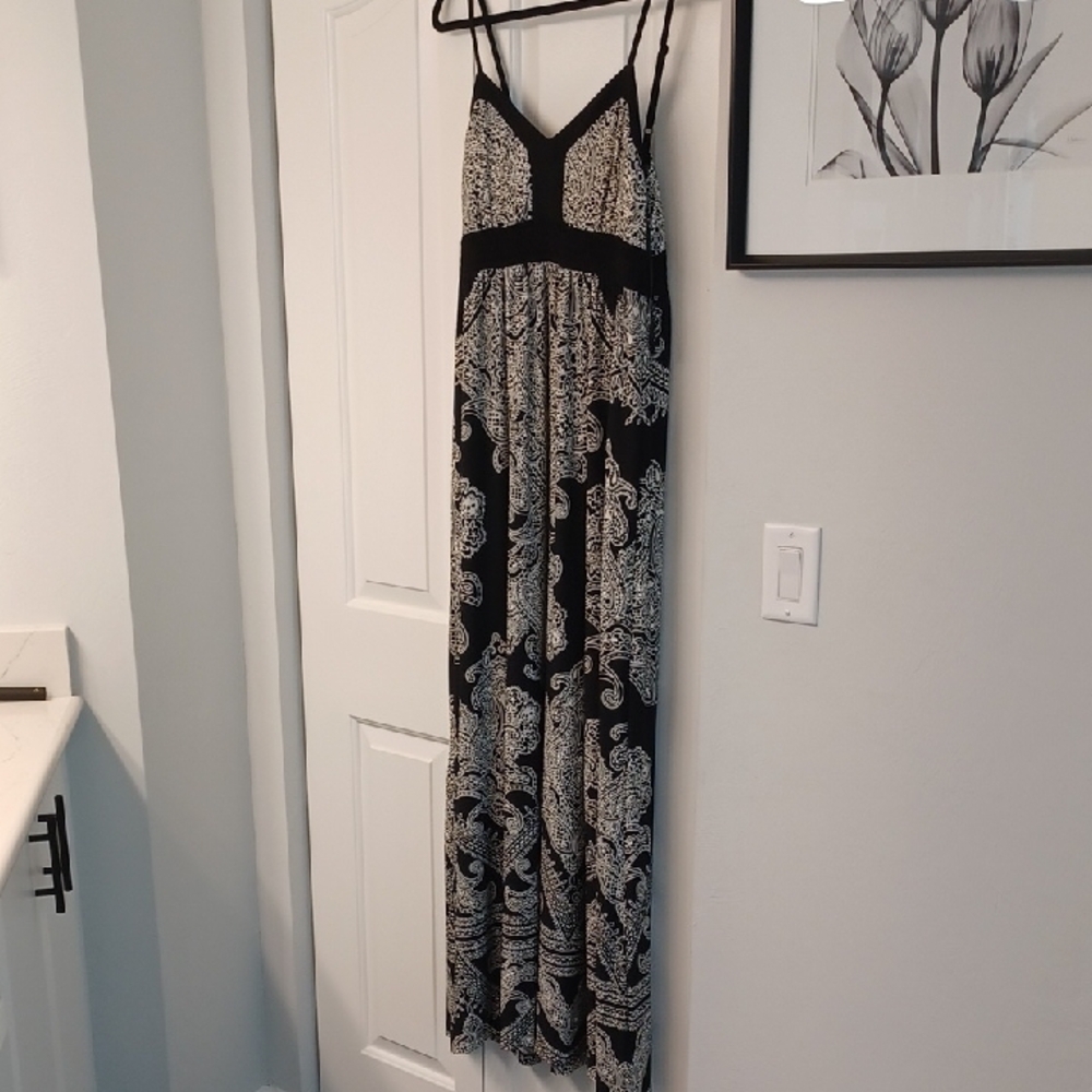 Apt. 9 Black and White Sleeveless Maxi Dress